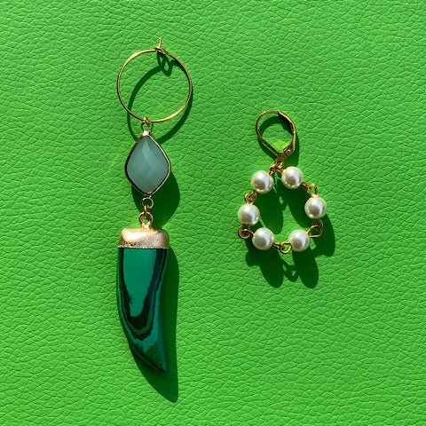 Mix-n-Match Charm Drop Earrings (cacho & huggie pearl)