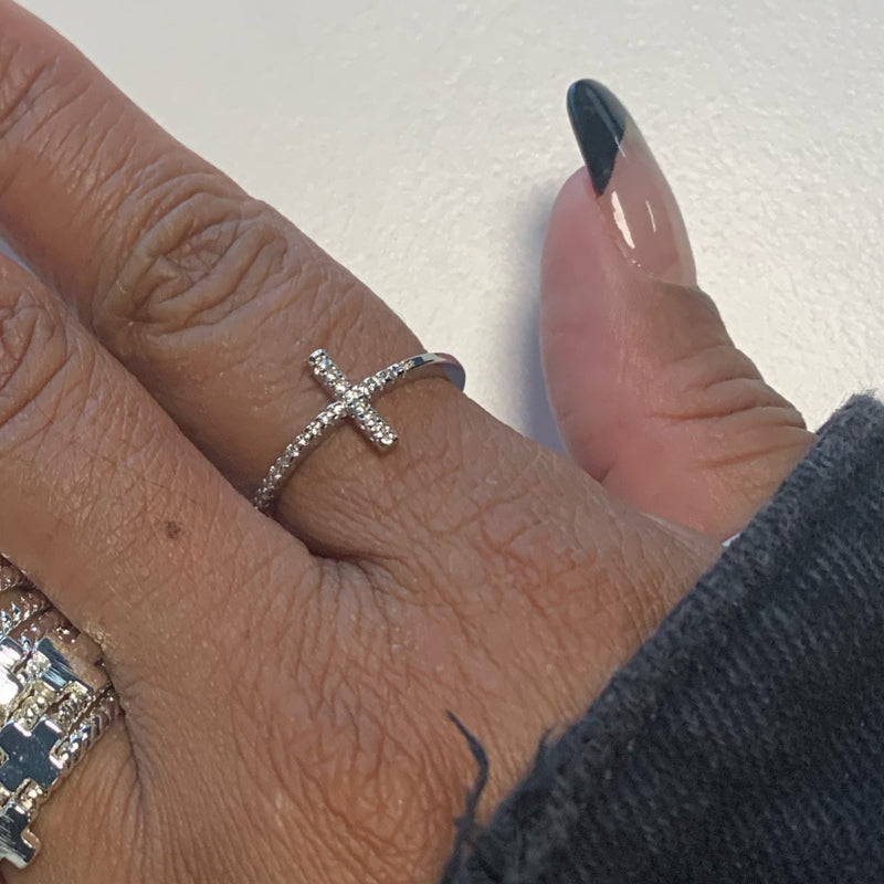 Dios mío Silver Sideways Cross Ring